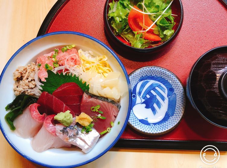 寿司・中華料理・鰻・和定食　音羽鮨のメニュー1